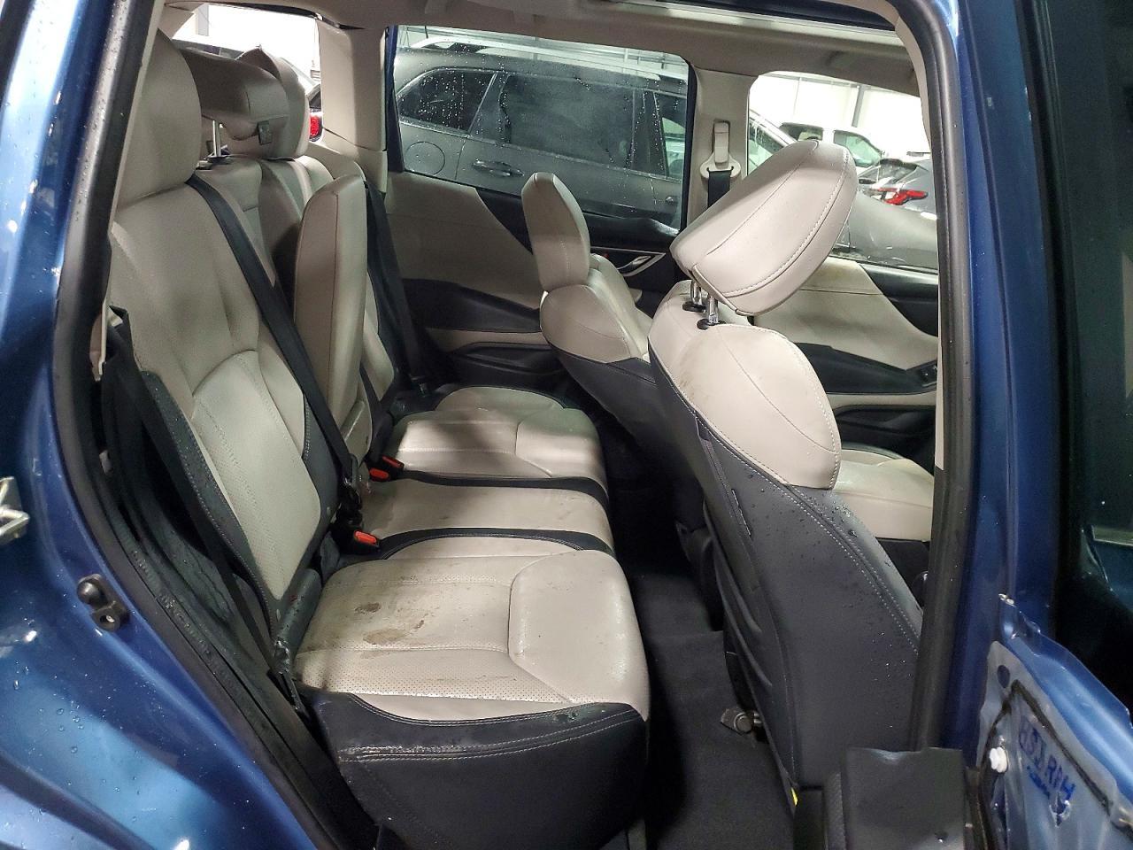 2022 SUBARU FORESTER