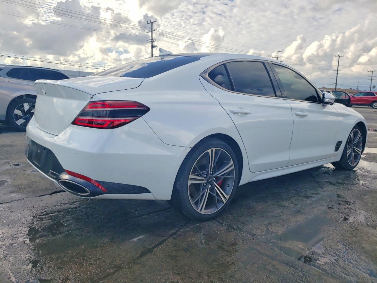 2025 GENESIS G70