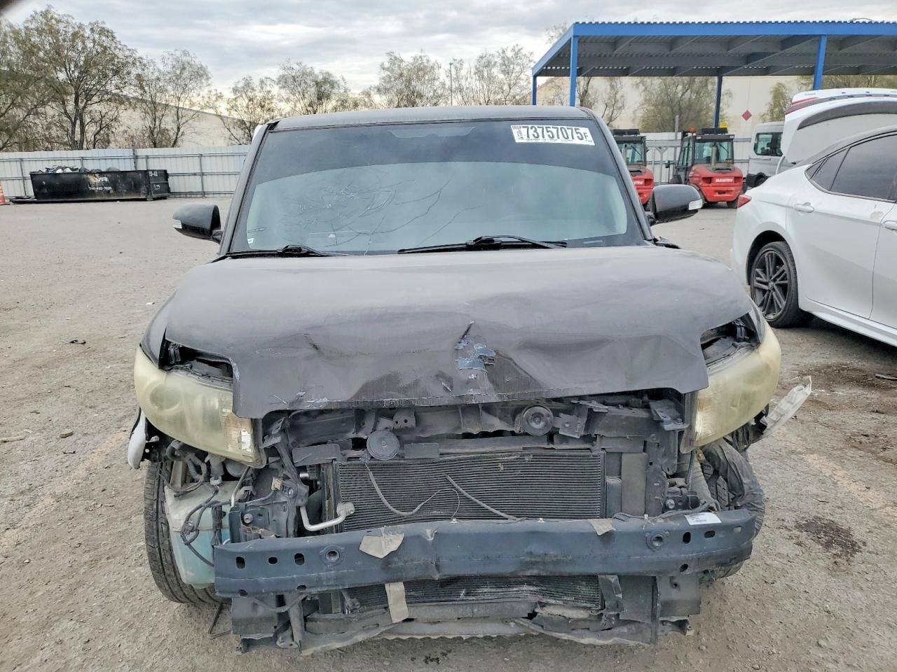 2013 TOYOTA SCION