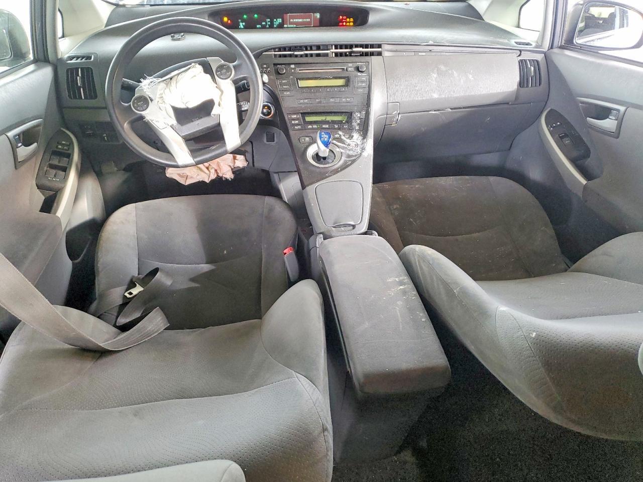 2011 TOYOTA PRIUS