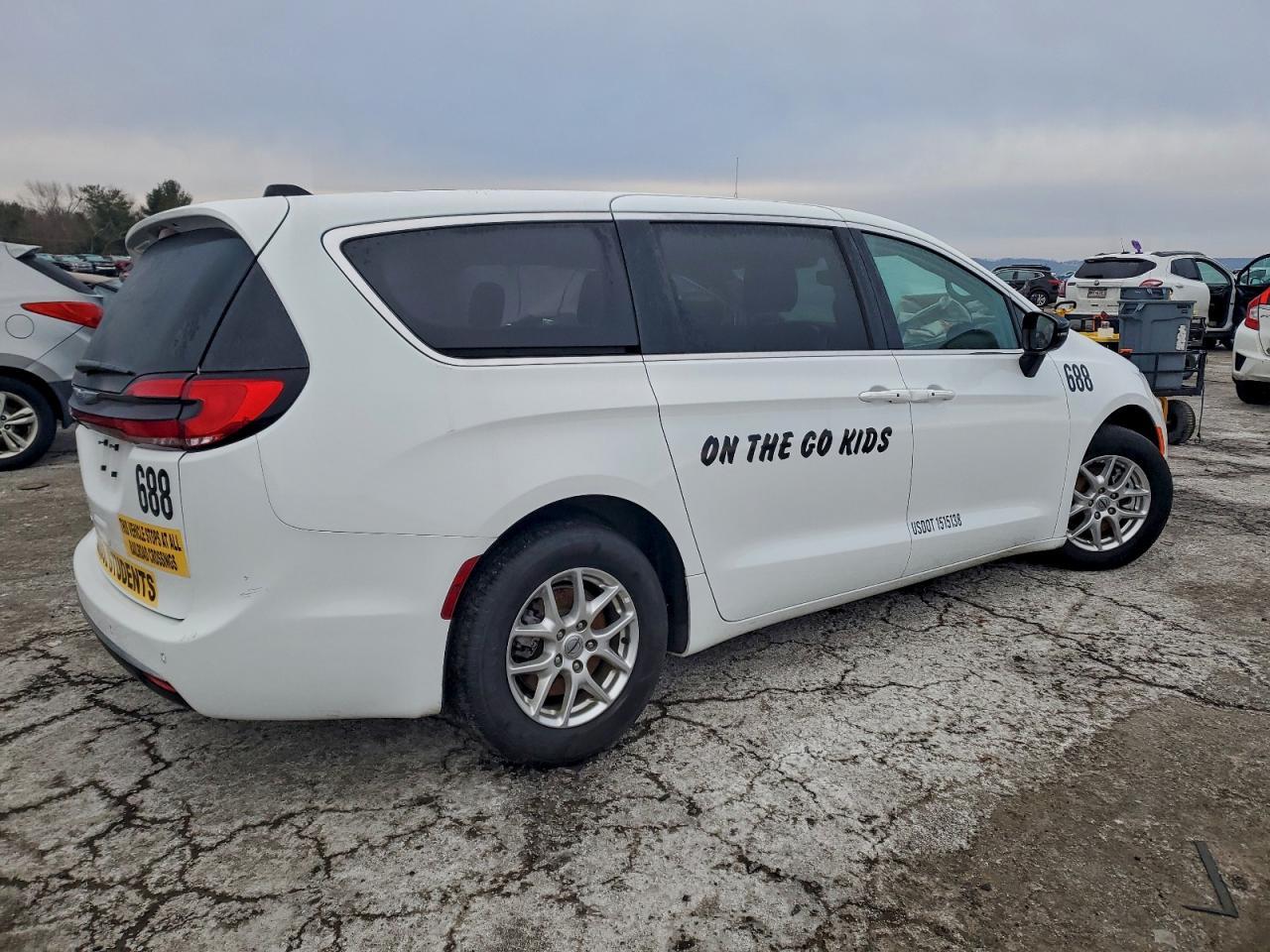 2024 CHRYSLER Pacifica