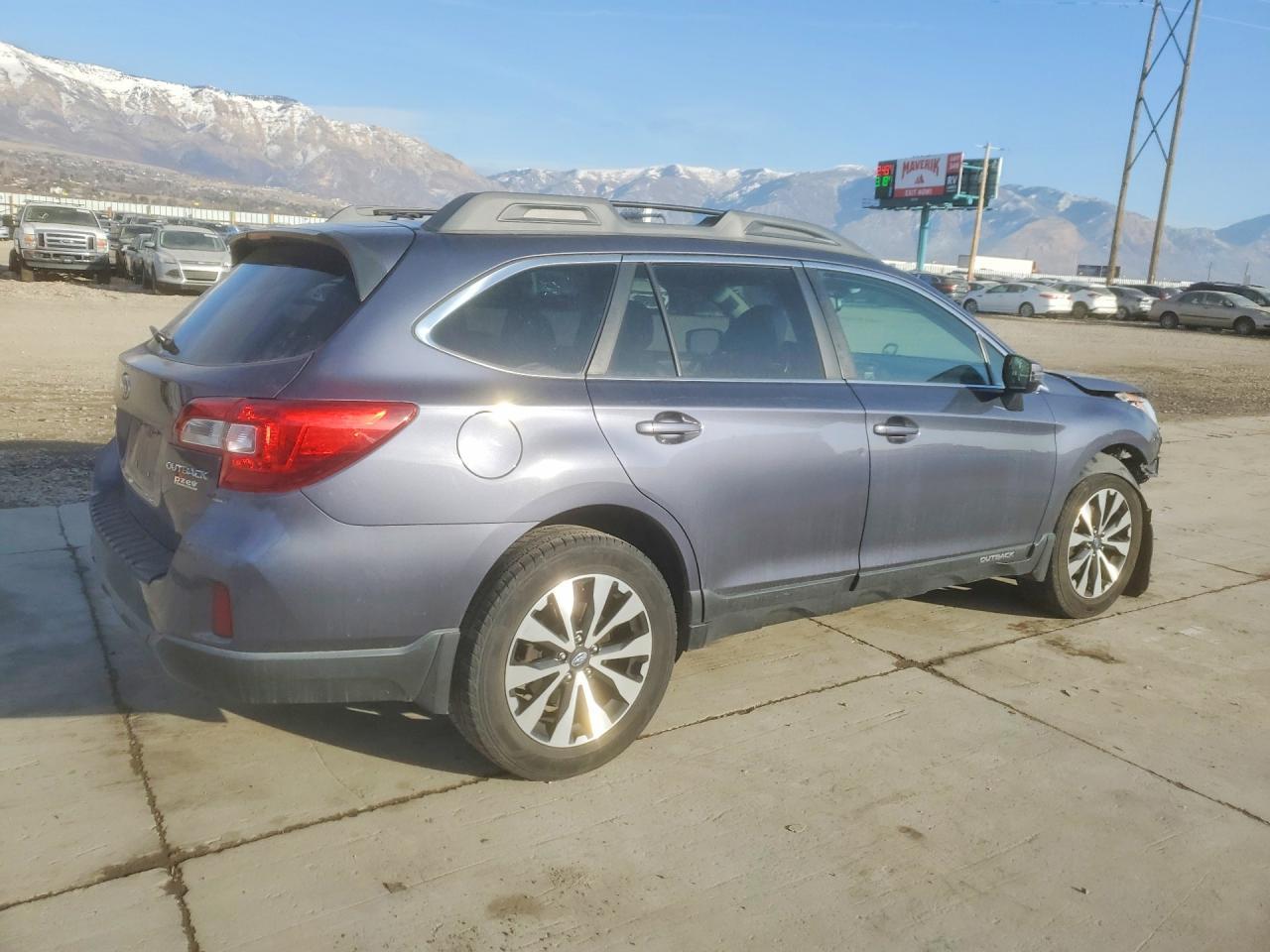 2015 SUBARU Outback