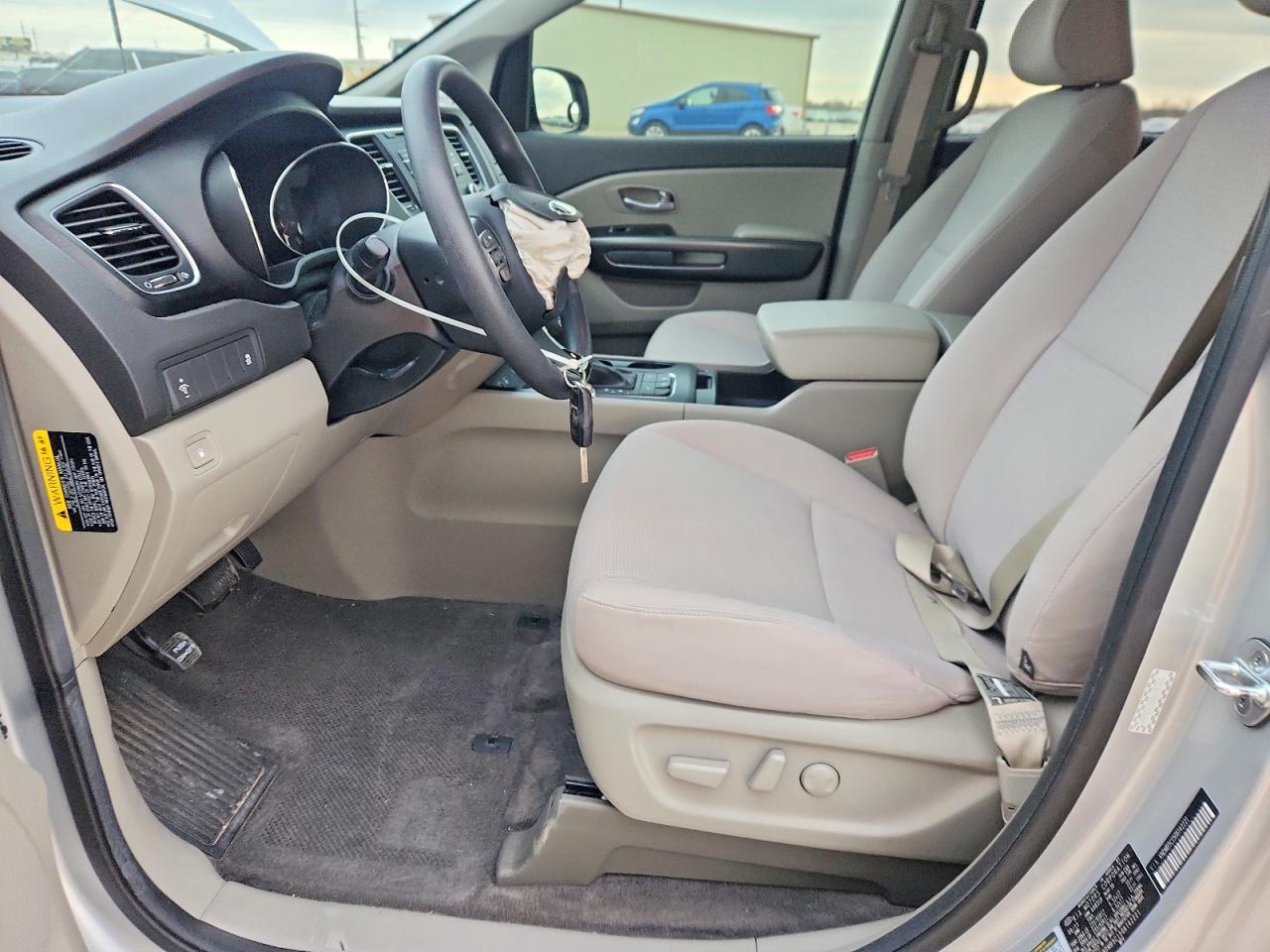 2016 KIA SEDONA