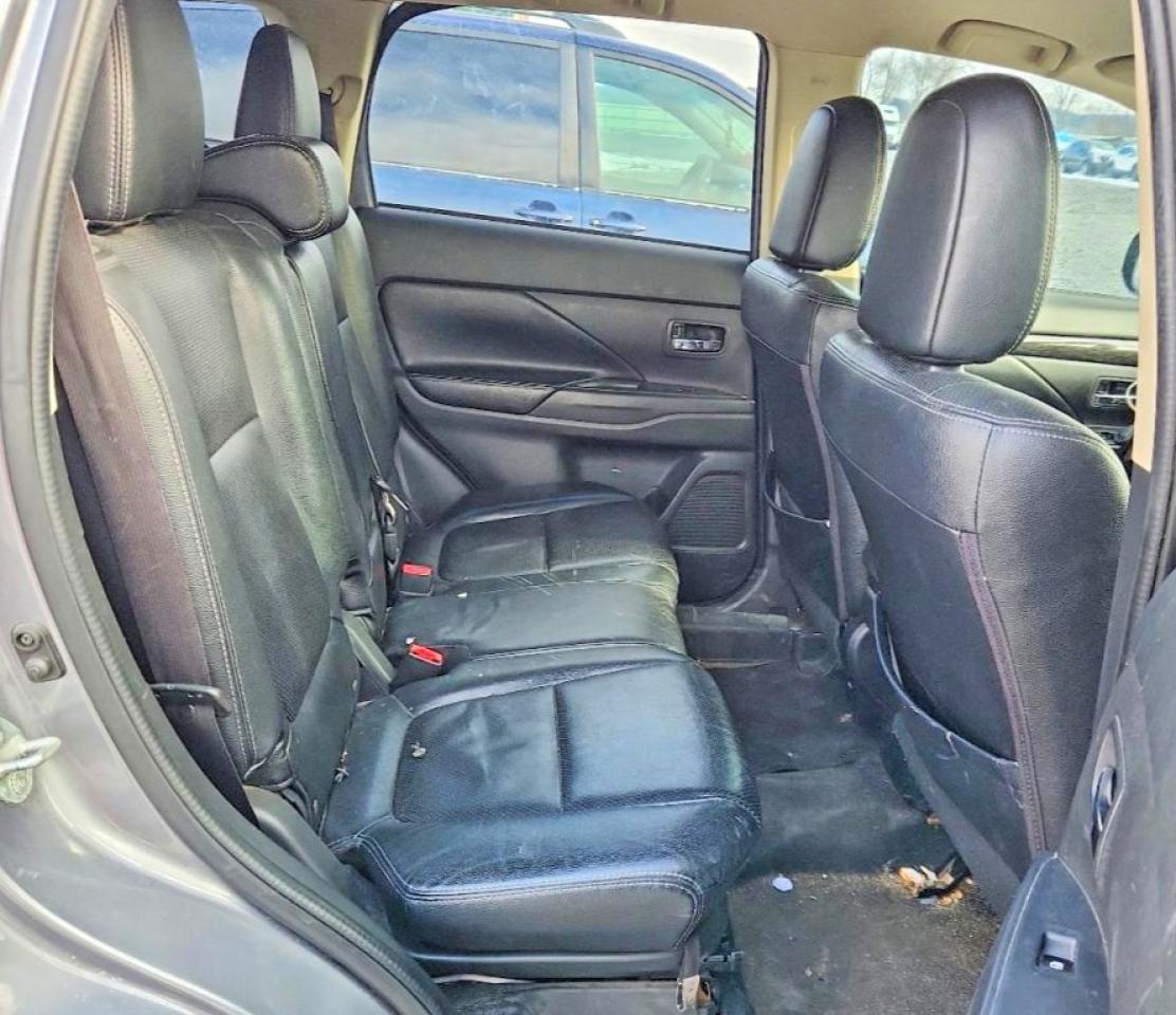 2016 MITSUBISHI outlander