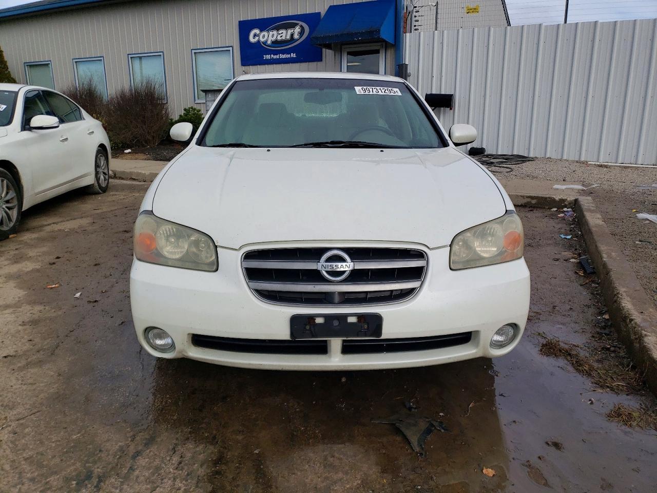 2002 NISSAN Maxima