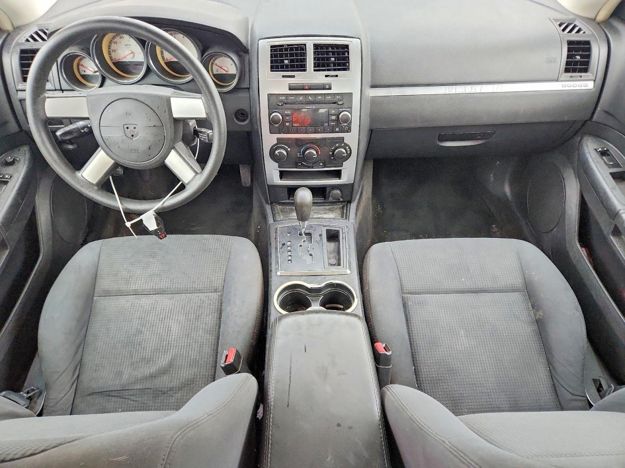 2010 DODGE CHARGER