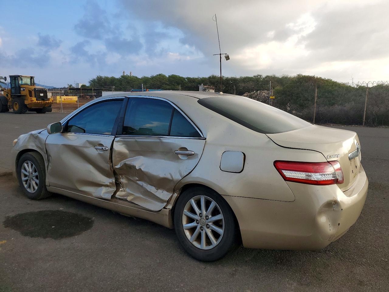 2010 TOYOTA CAMRY
