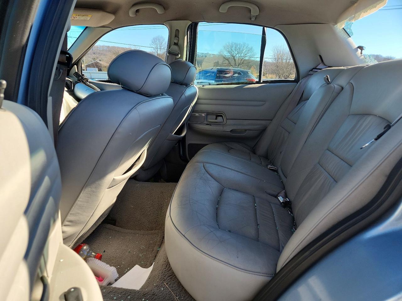 2000 FORD Crown Victoria