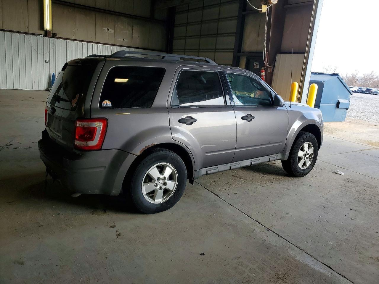 2009 FORD ESCAPE