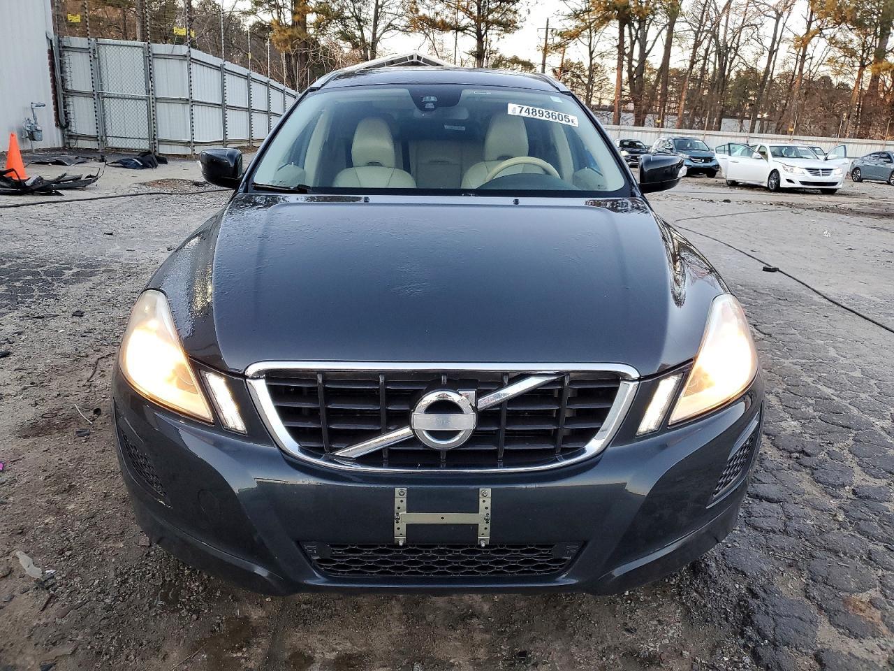 2012 VOLVO XC60