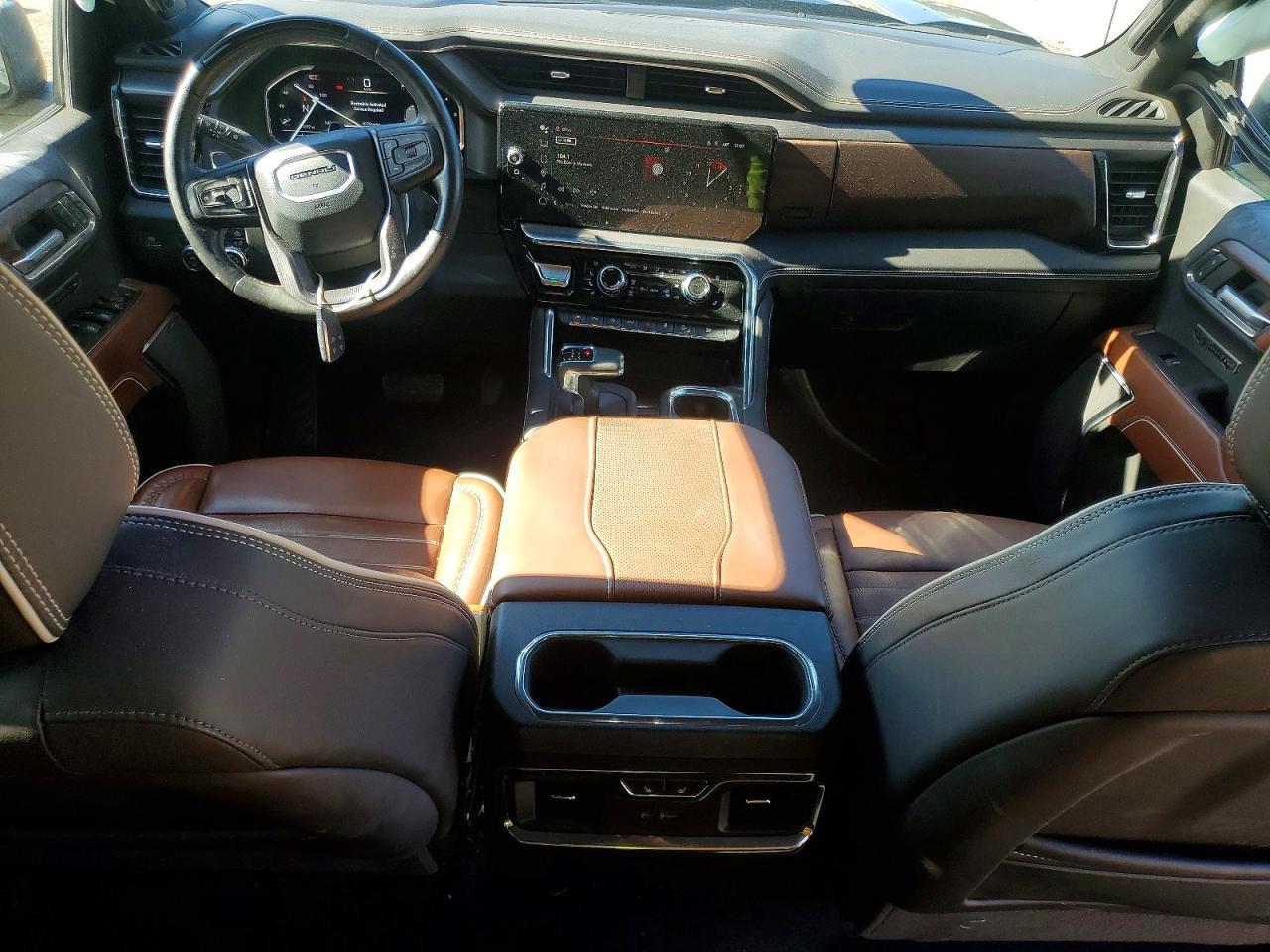 2024 GMC Sierra