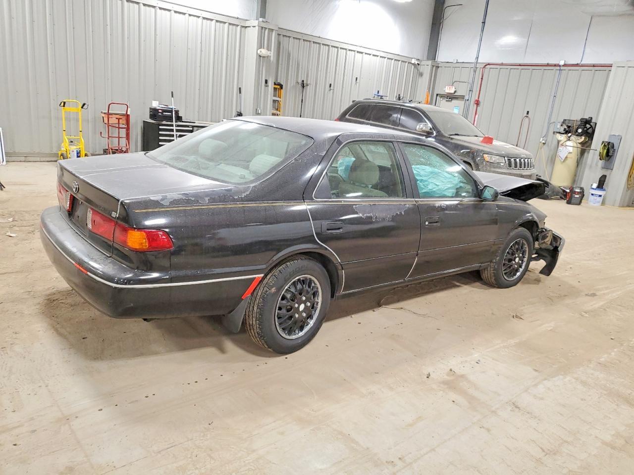 2000 TOYOTA CAMRY