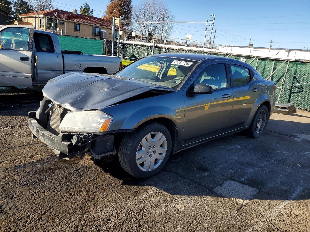 2013 DODGE Avenger
