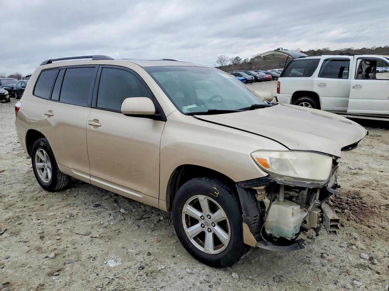 2010 TOYOTA HIGHLANDER