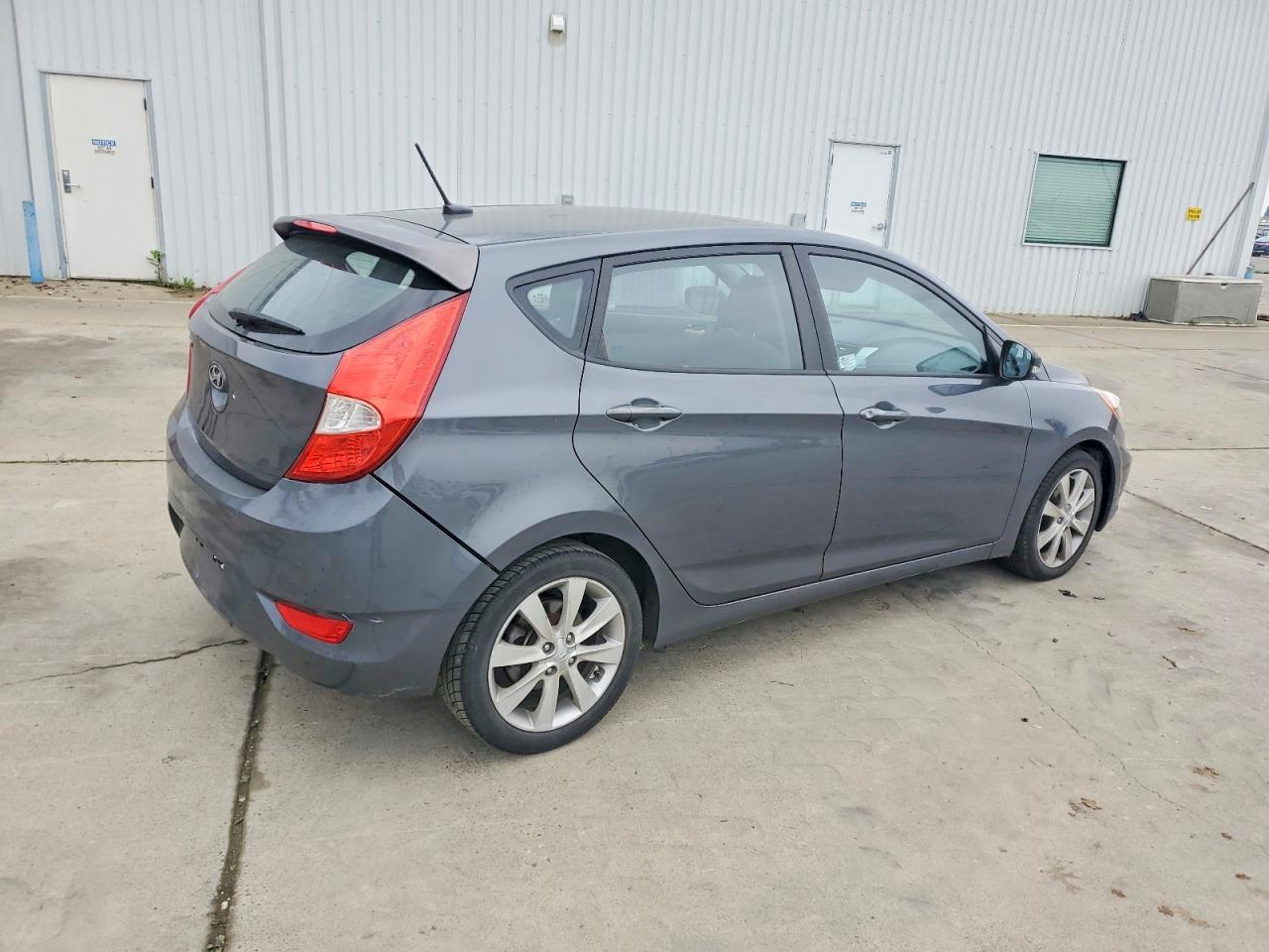 2013 HYUNDAI ACCENT