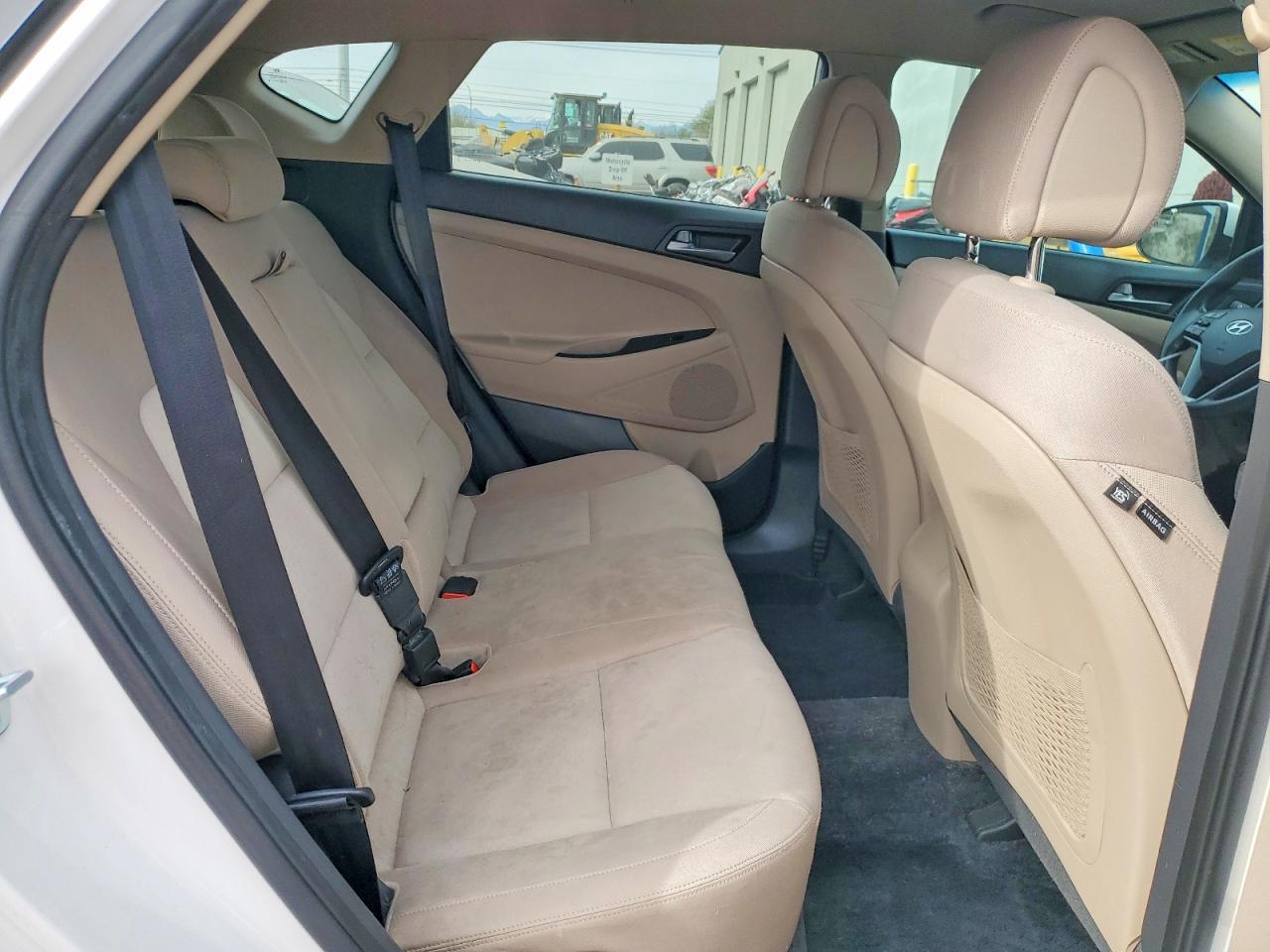 2016 HYUNDAI TUCSON