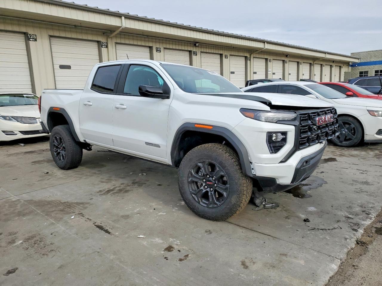 2024 GMC CANYON