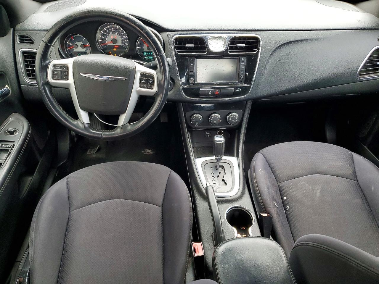 2013 CHRYSLER 200