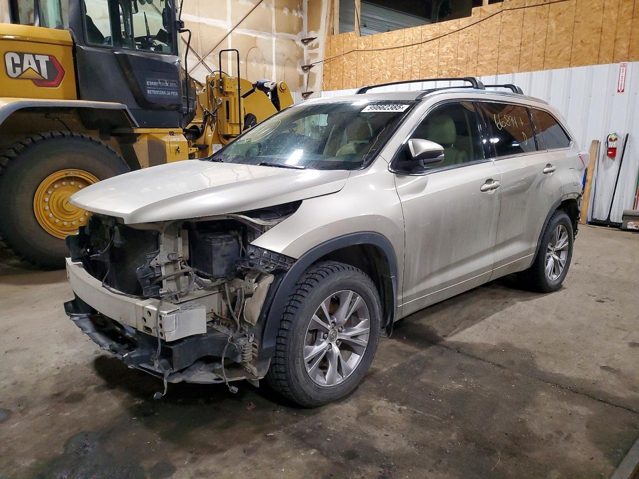 2015 TOYOTA HIGHLANDER
