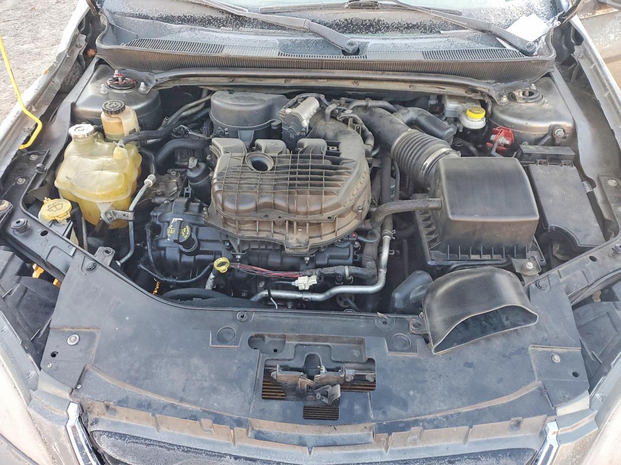 2013 CHRYSLER 200