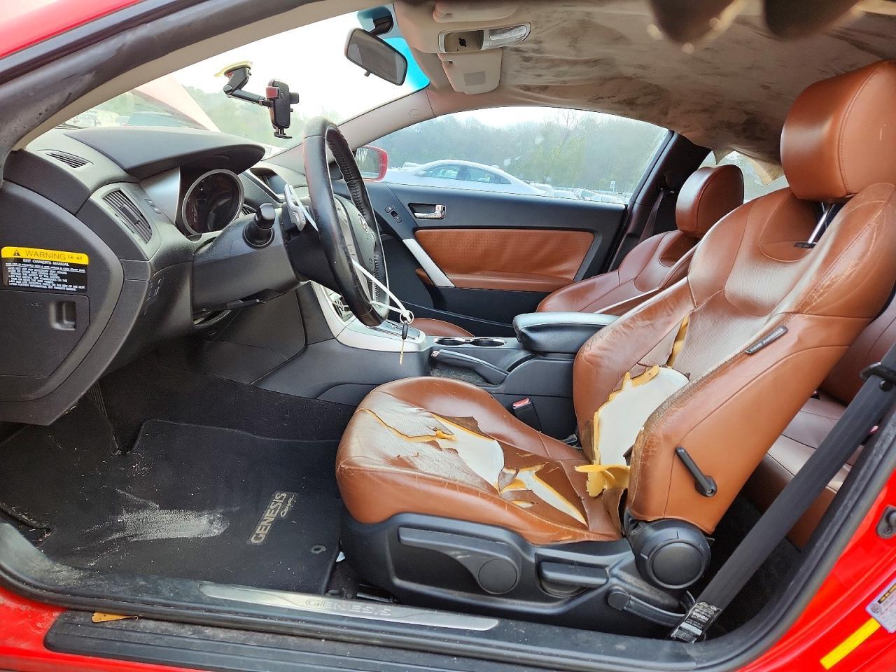 2010 HYUNDAI GENESIS