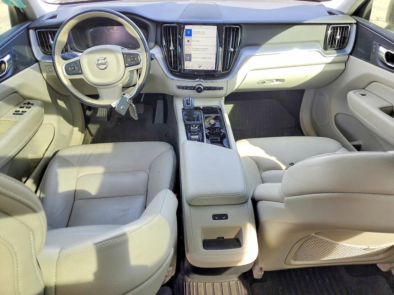 2020 VOLVO XC60