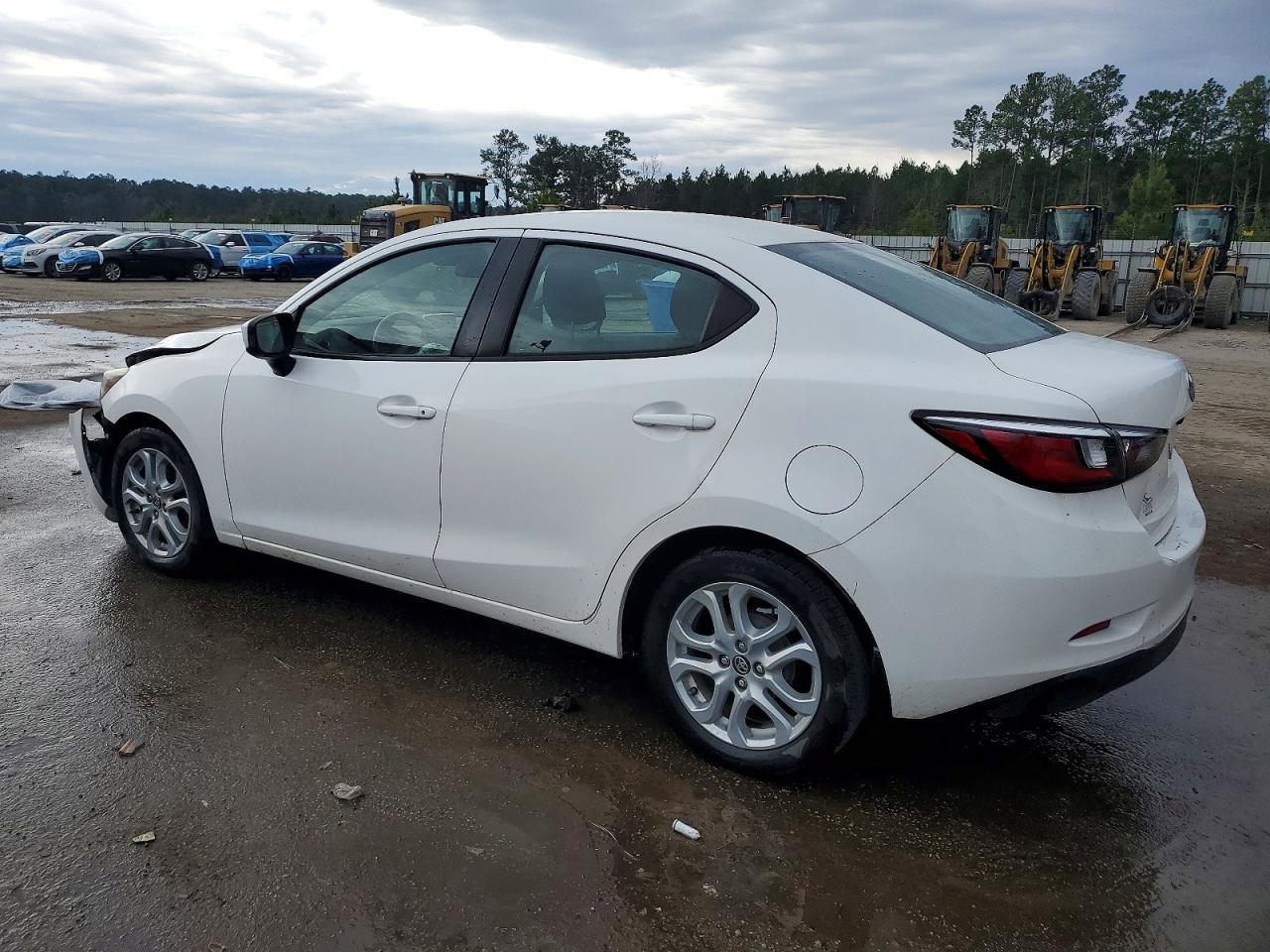 2017 TOYOTA YARIS
