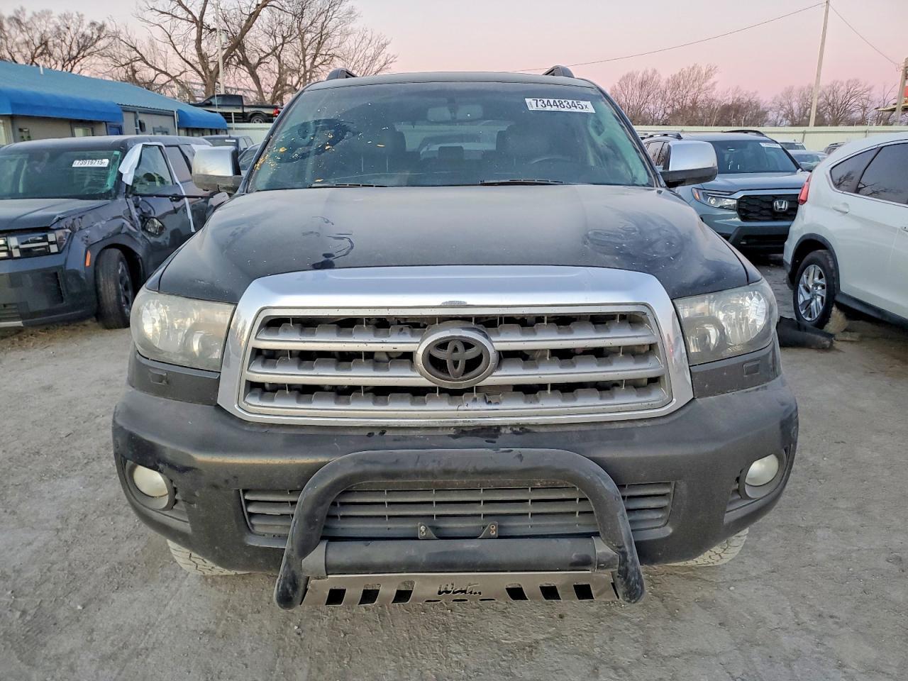 2010 TOYOTA Sequoia