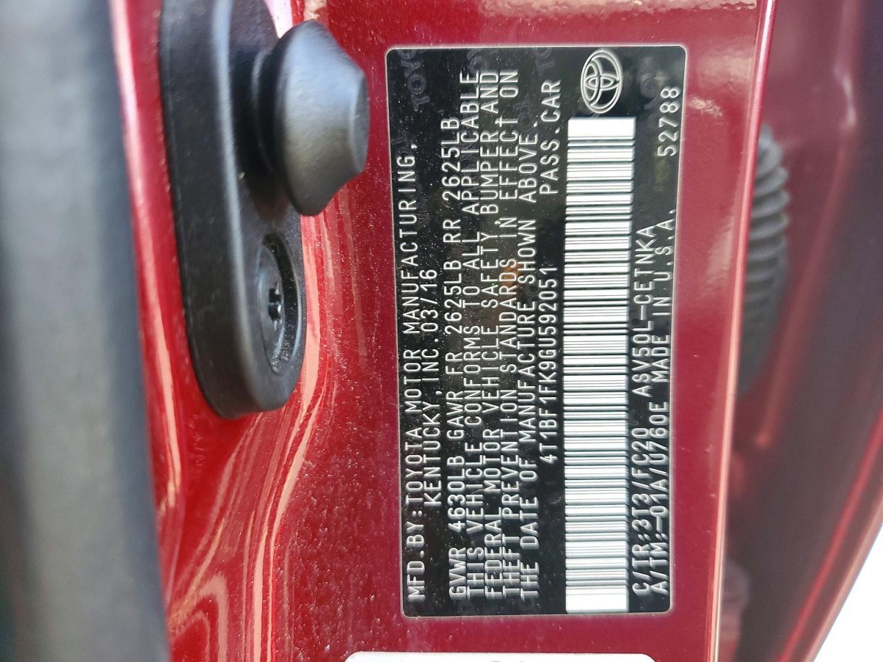 2016 TOYOTA CAMRY
