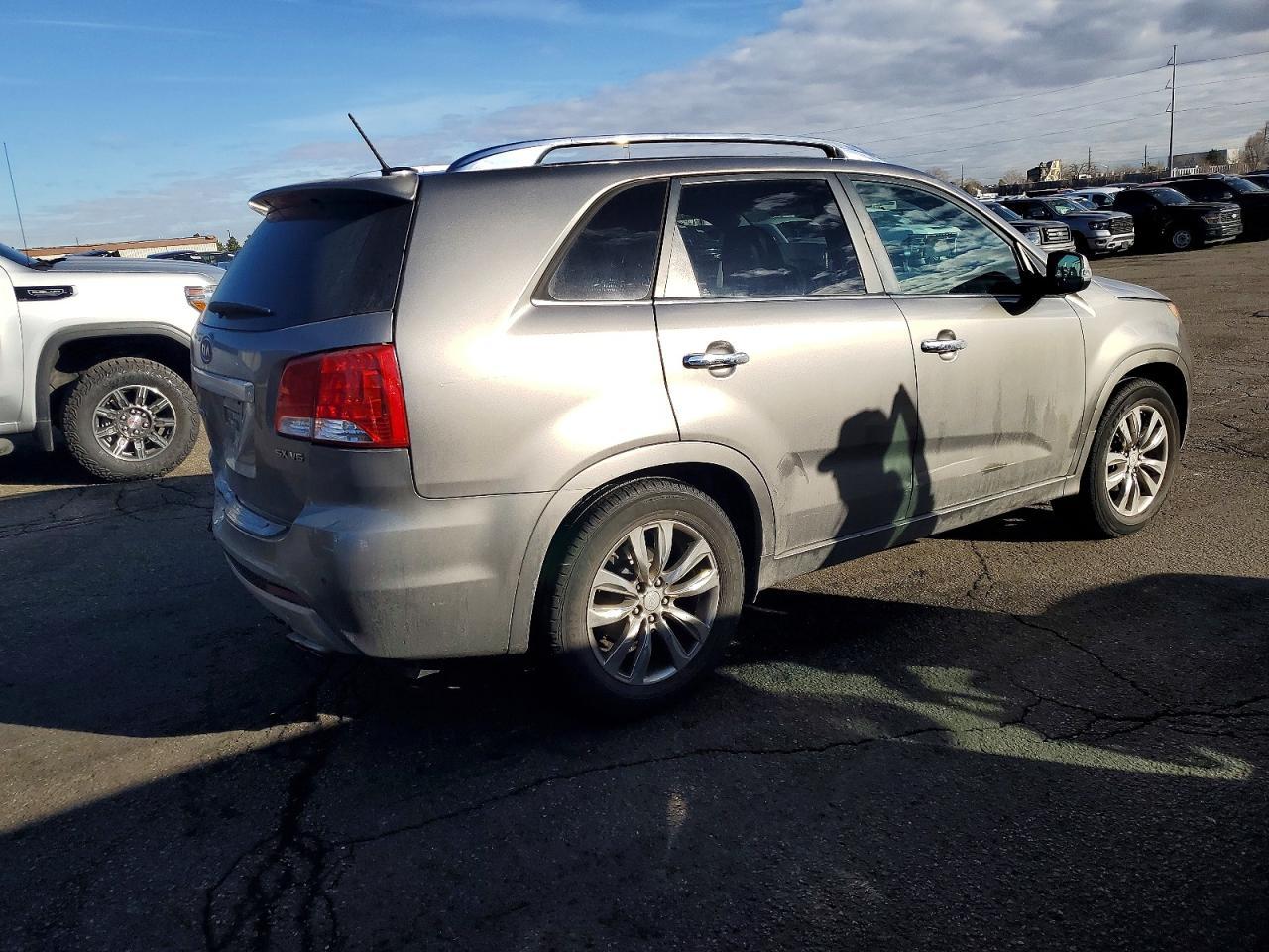 2012 KIA SORENTO