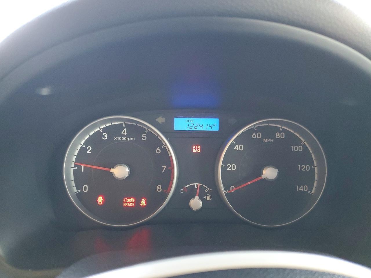 2011 HYUNDAI ACCENT
