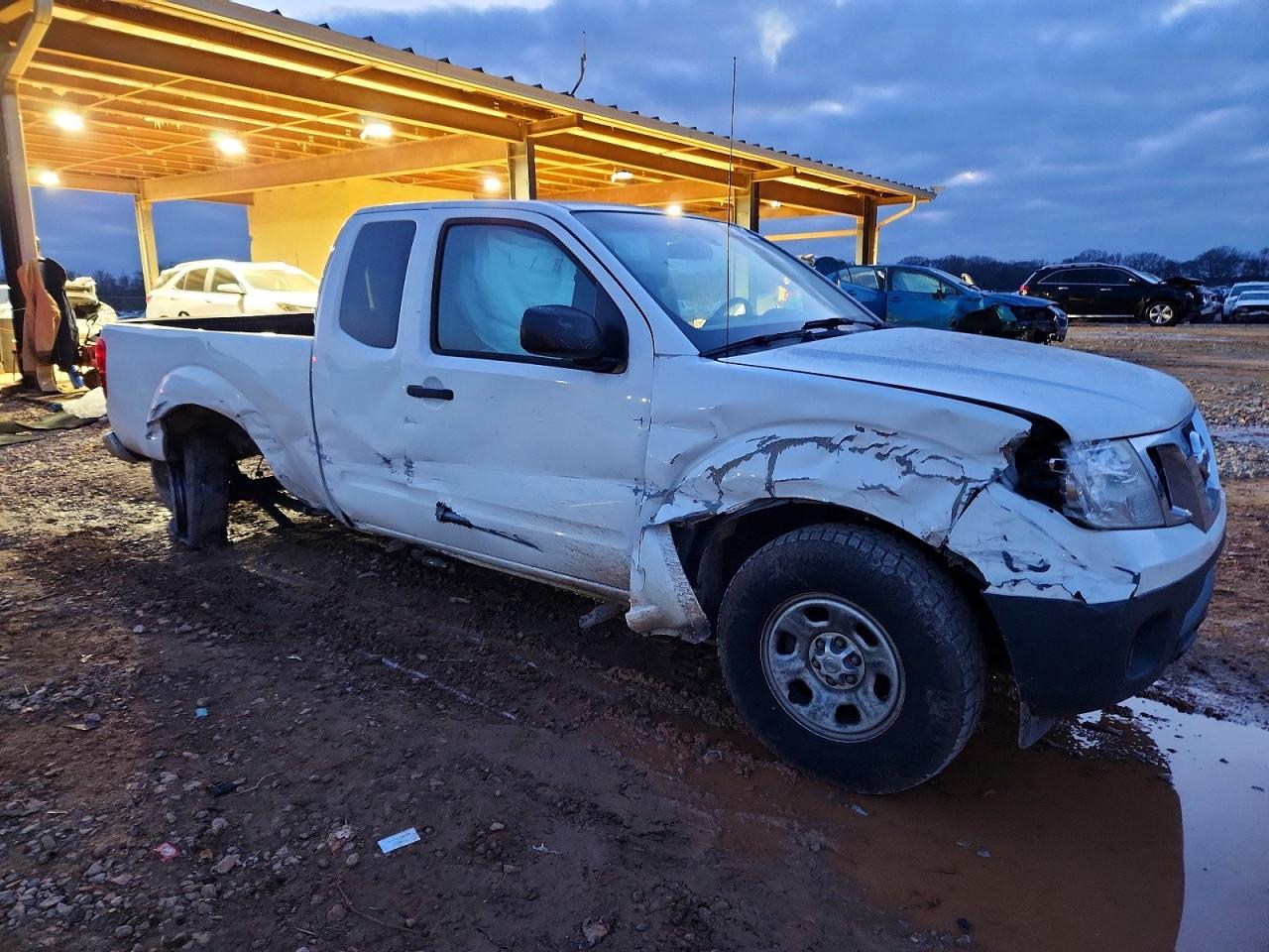 2016 NISSAN Frontier