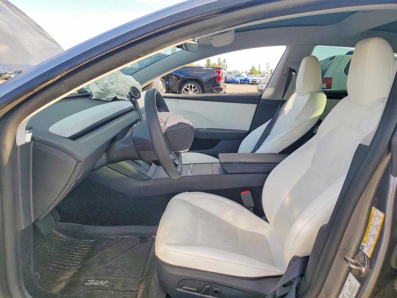 2024 TESLA MODEL 3