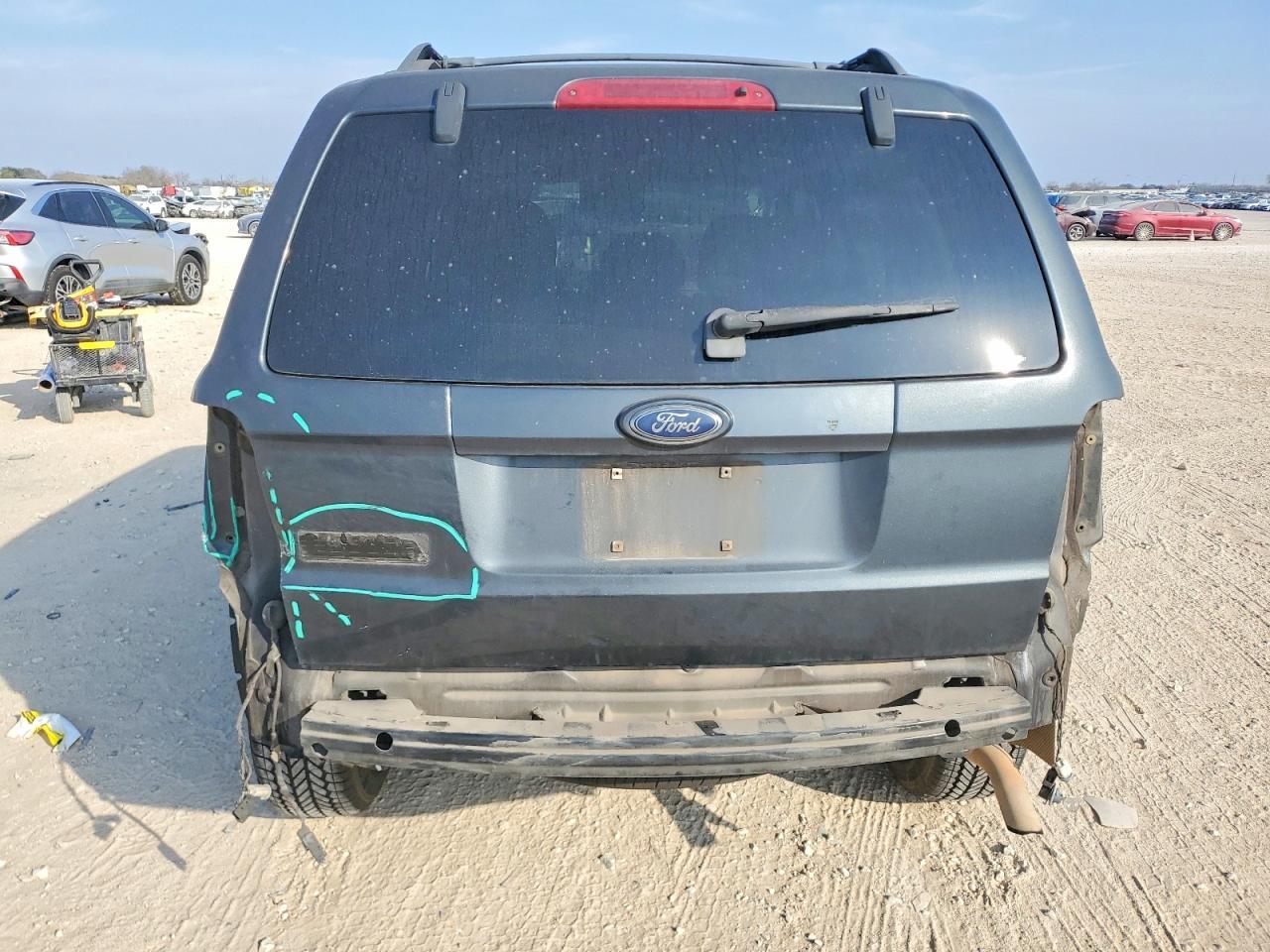 2009 FORD ESCAPE