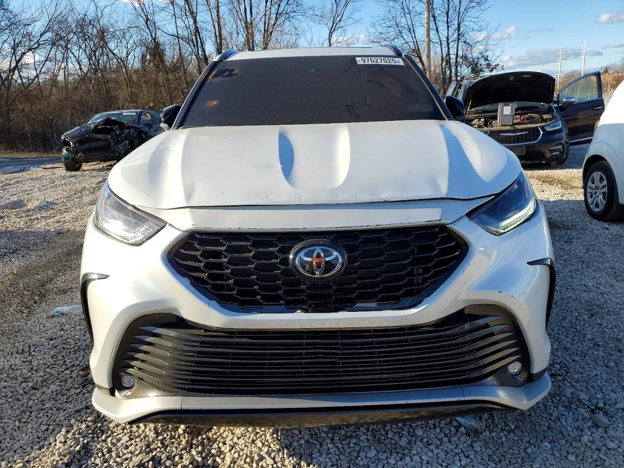 2022 TOYOTA HIGHLANDER