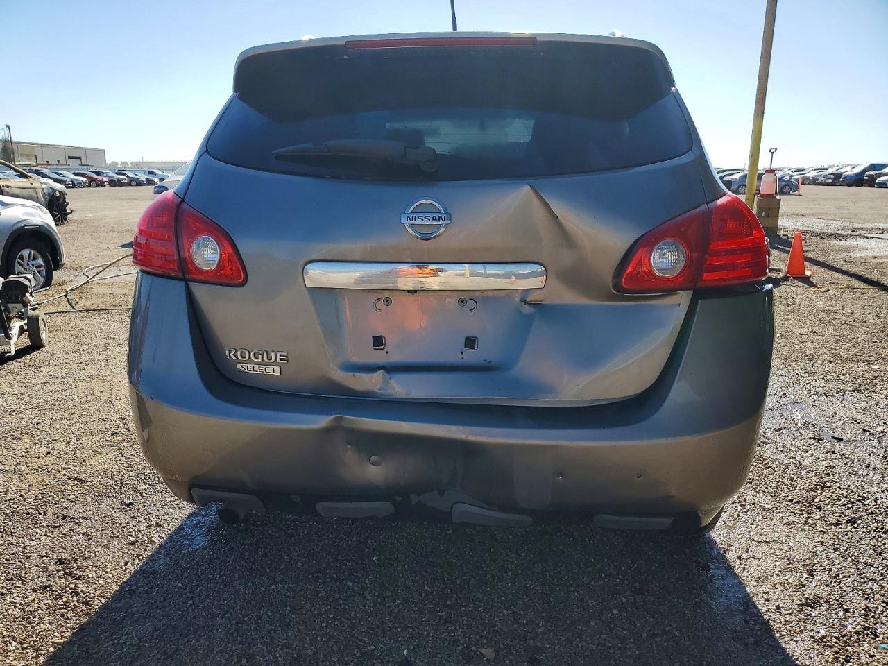 2015 NISSAN ROGUE