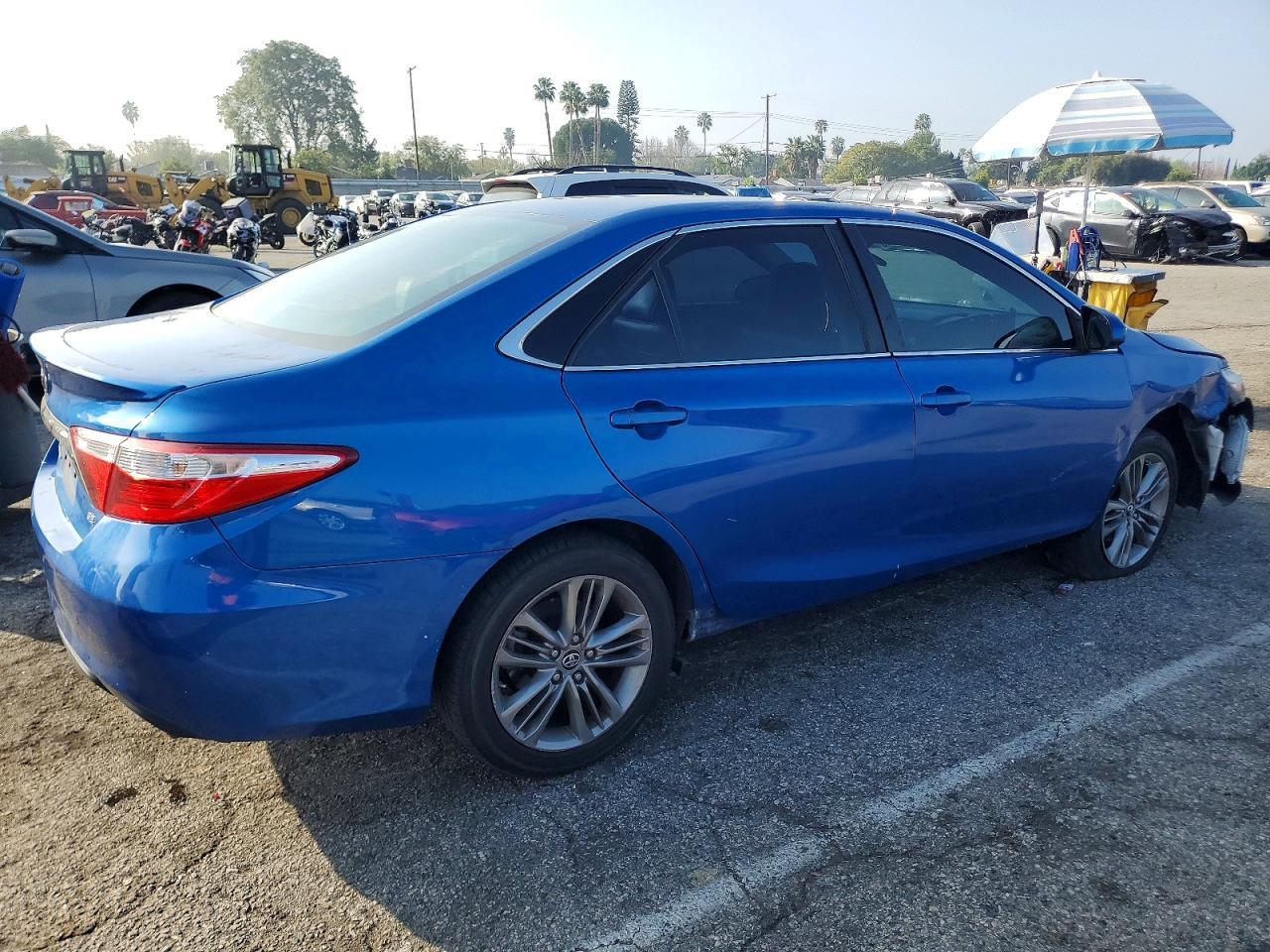 2017 TOYOTA CAMRY