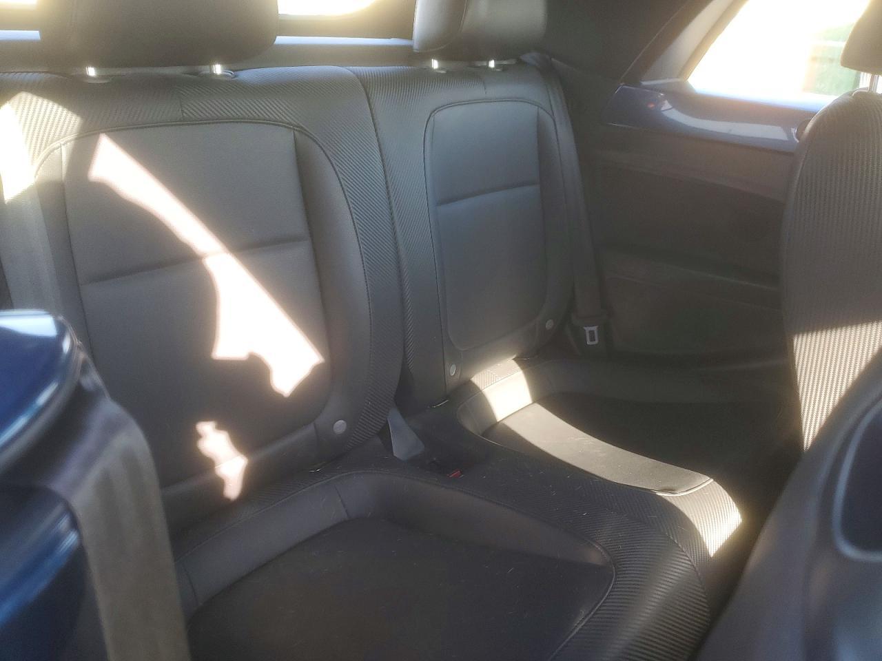 2019 VOLKSWAGEN Beetle