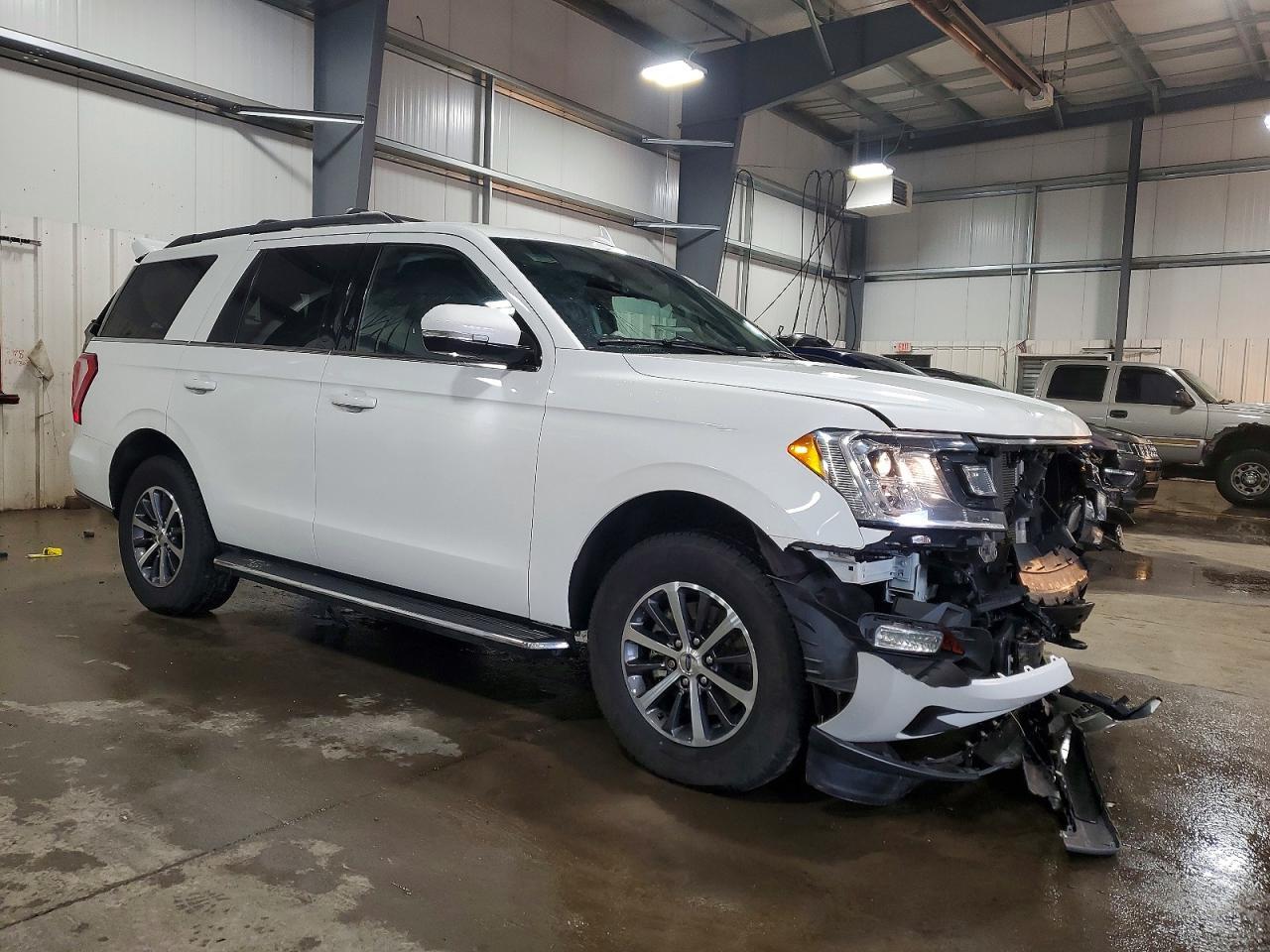 2021 FORD Expedition