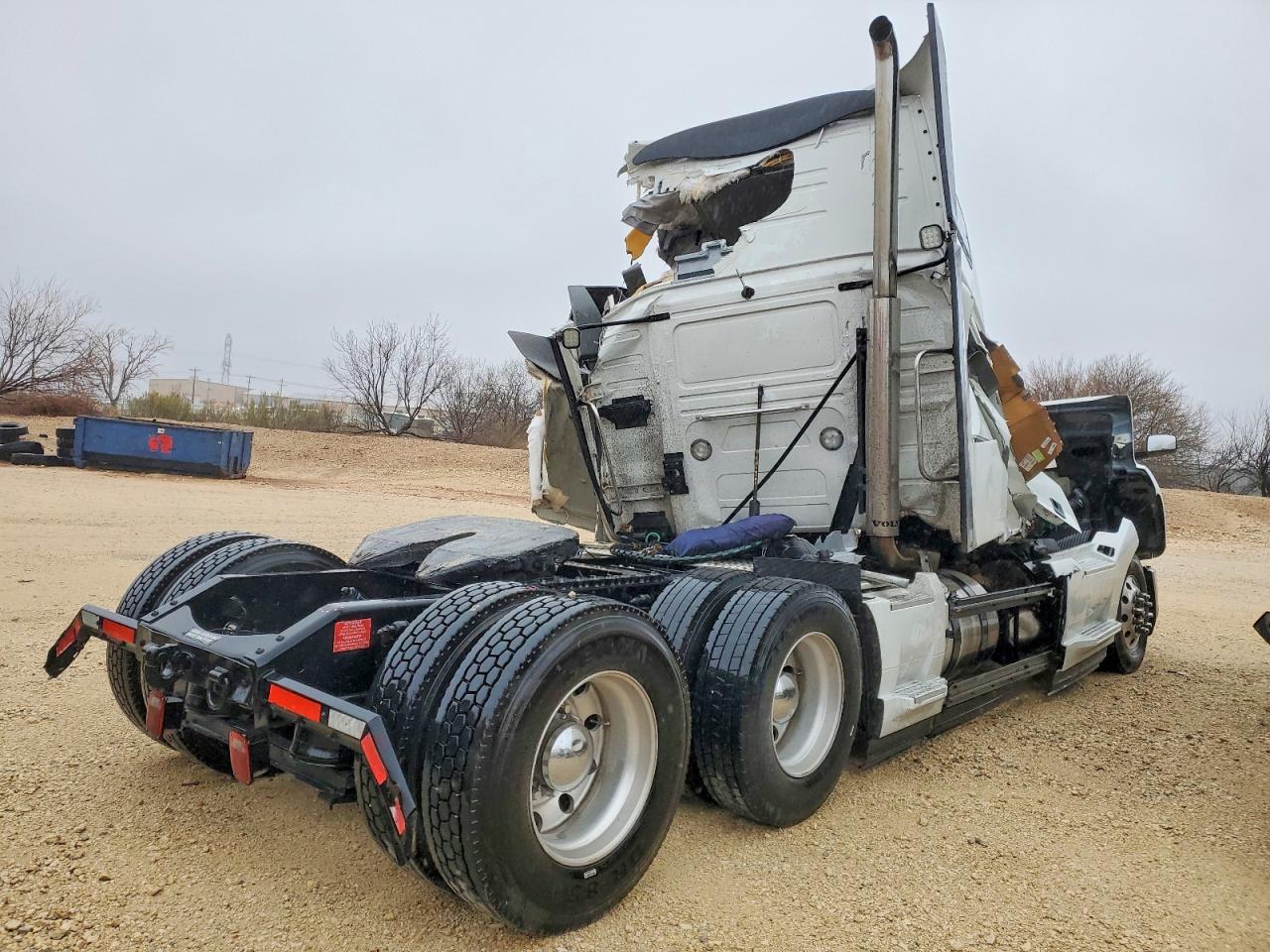 2020 VOLVO VNL