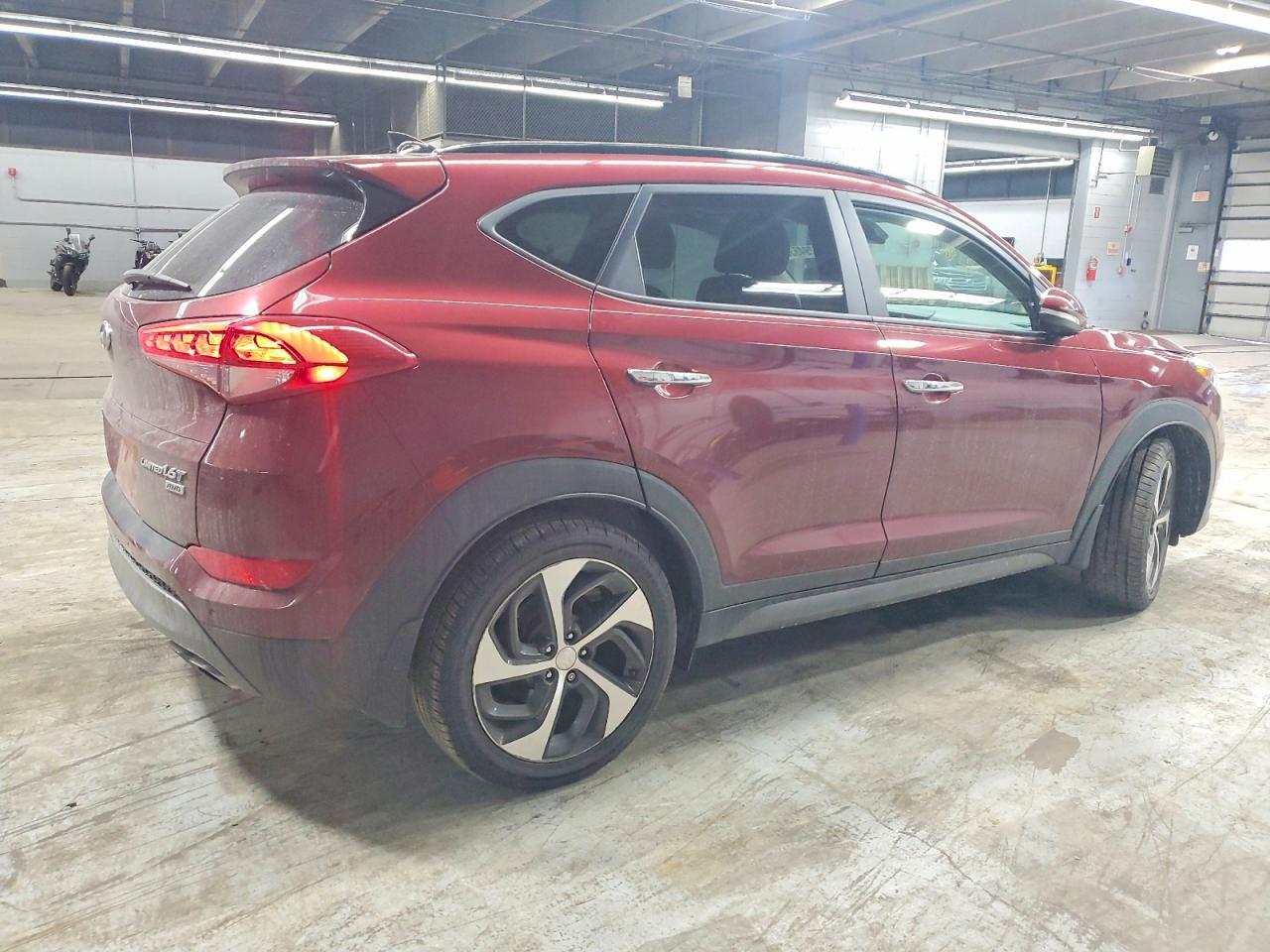 2016 HYUNDAI TUCSON