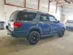 2005 TOYOTA Sequoia