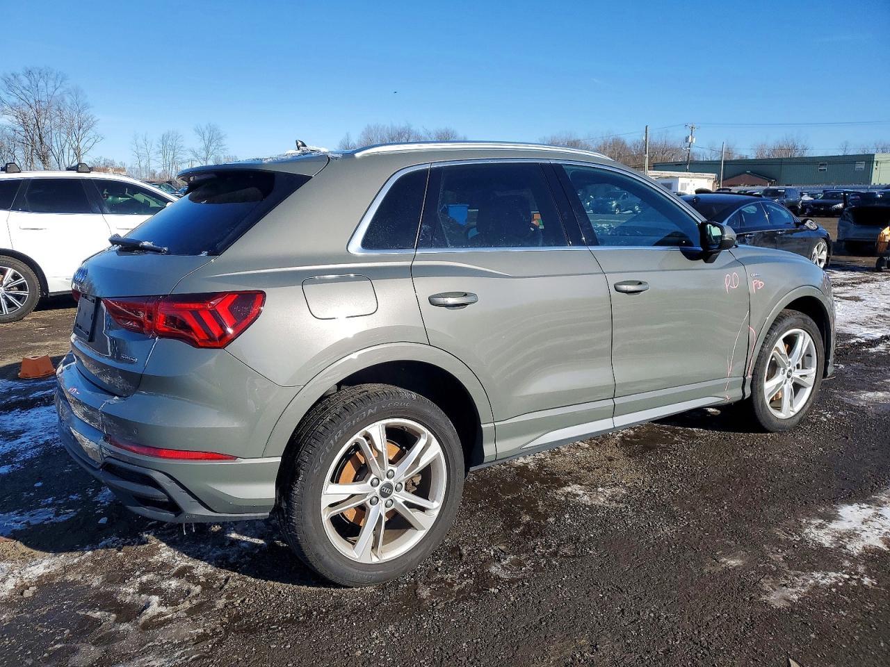 2023 AUDI Q3