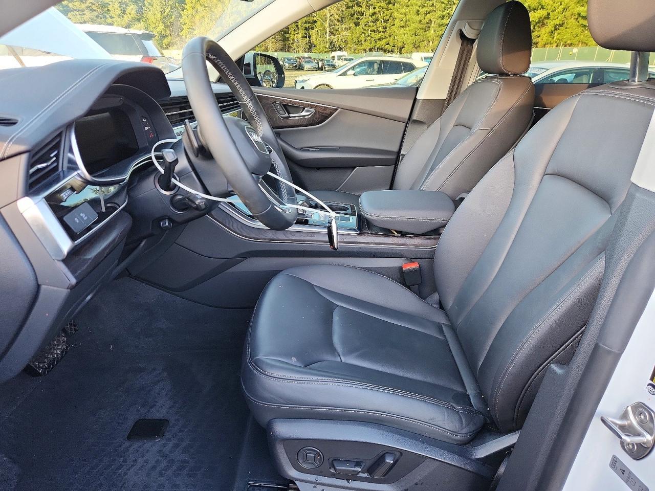 2023 AUDI Q8