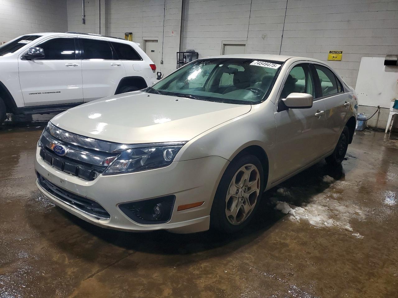 2010 FORD FUSION