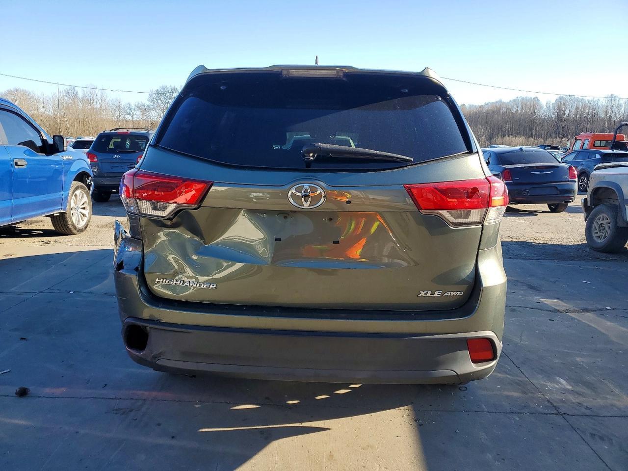 2019 TOYOTA HIGHLANDER
