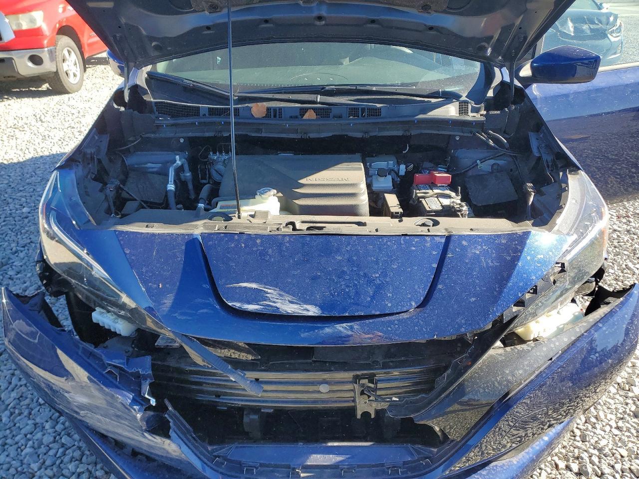 2024 NISSAN LEAF