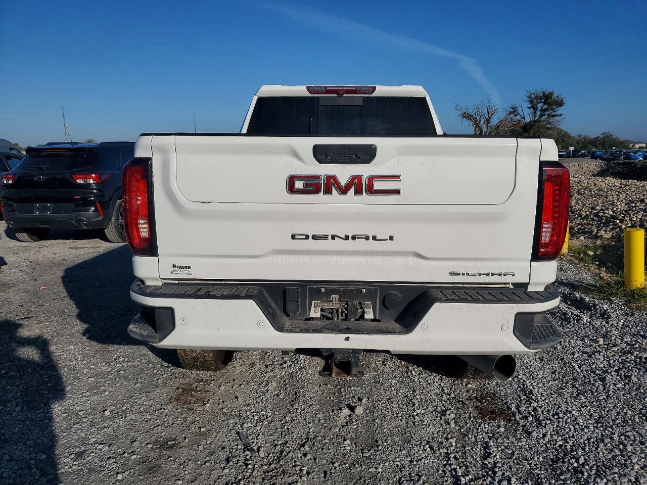 2023 GMC Sierra
