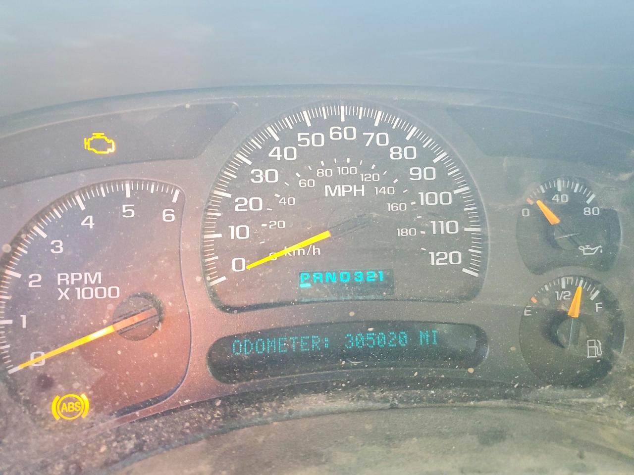 2004 CHEVROLET Tahoe