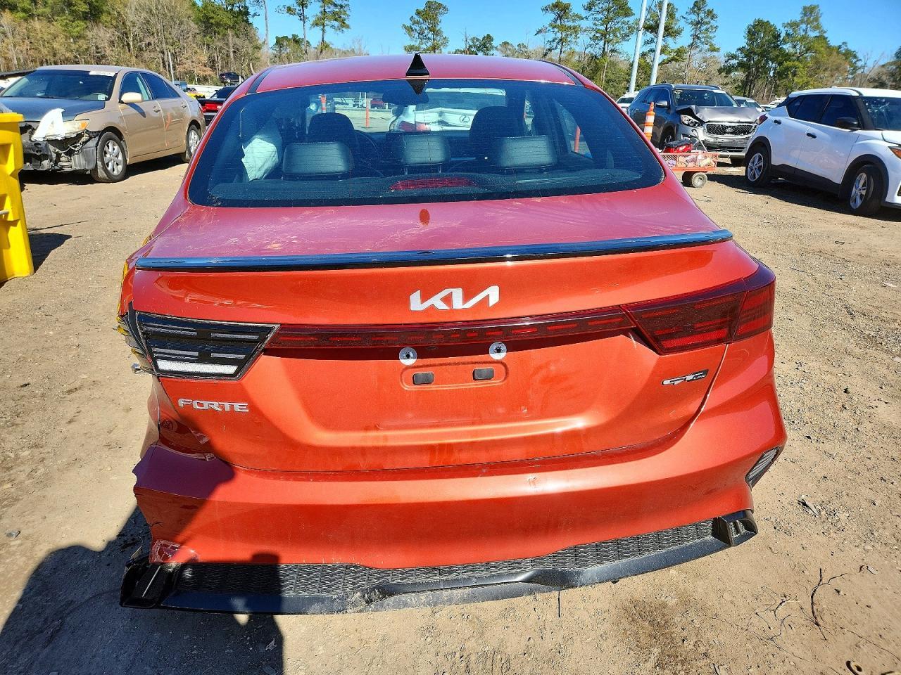 2023 KIA FORTE